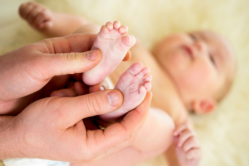 “Thần kì” với phương pháp massage cho trẻ sơ sinh?2