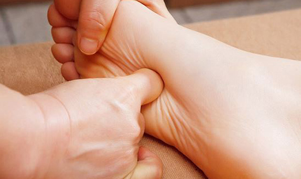 Cách bấm huyệt chữa tiểu đường tại nhà