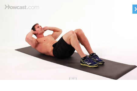 Cơ bụng 6 múi với bài tập crunches