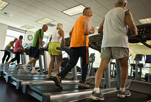 Người cao huyết áp có nên sử dụng máy chạy bộ không?