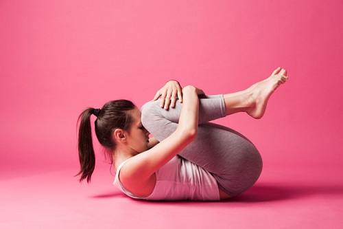 Bài tập yoga giảm cân tại nhà - Tư thế xả hơi Bài tập yoga giảm cân tại nhà - Tư thế xả hơi