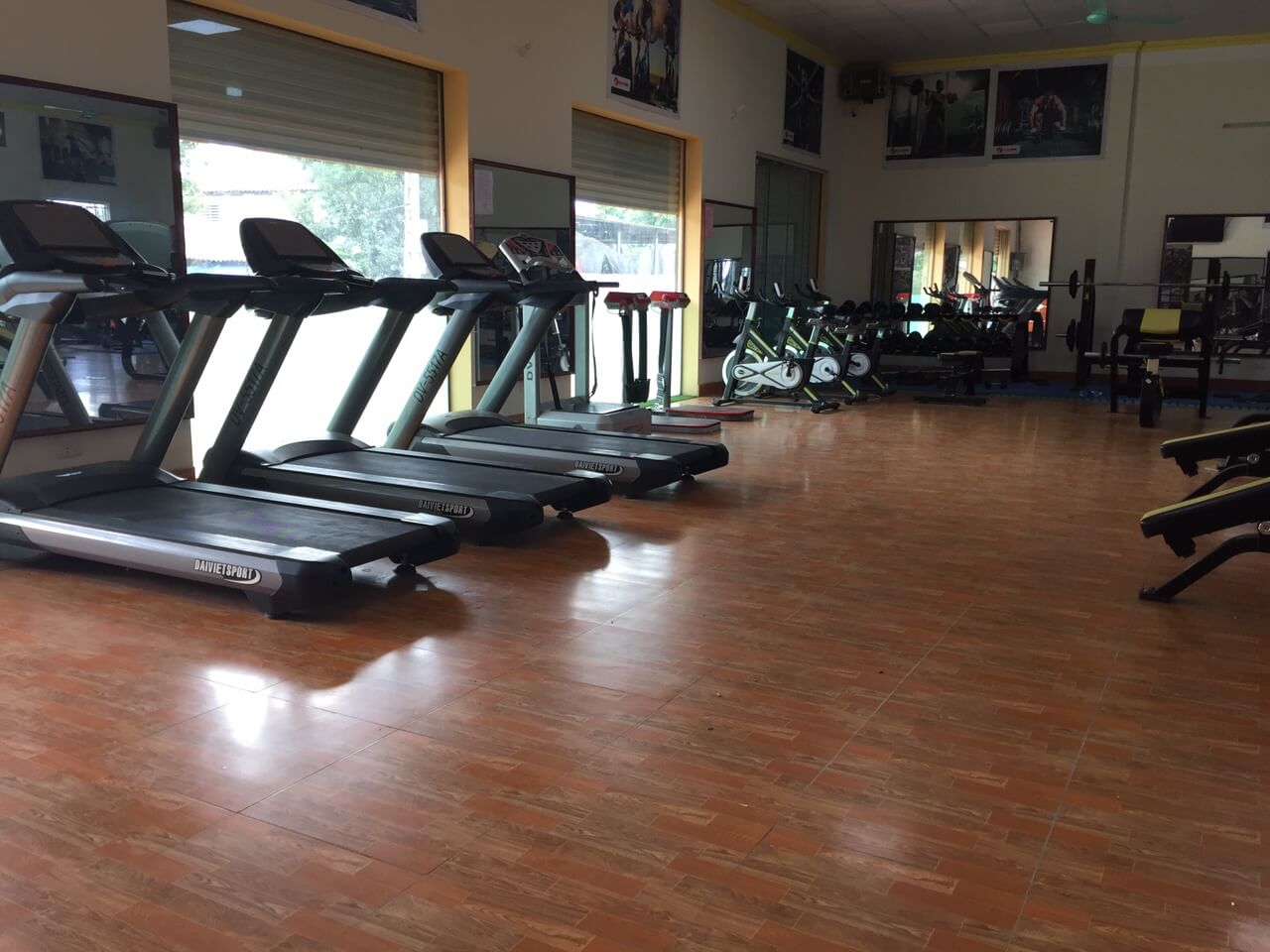 thanh lý dụng cụ phòng Gym 1