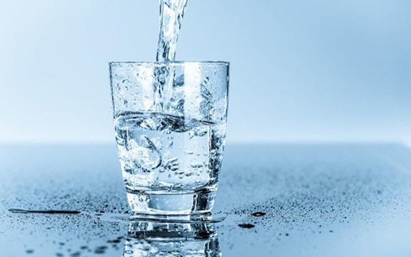 Uống nước lọc thường xuyên2