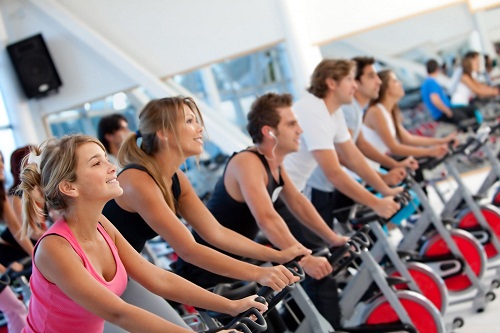 Những lúc mệt mỏi, bạn có thể đi xe đạp thể dục chậm từ 1-2 phút để hồi phục lại sức lực. 