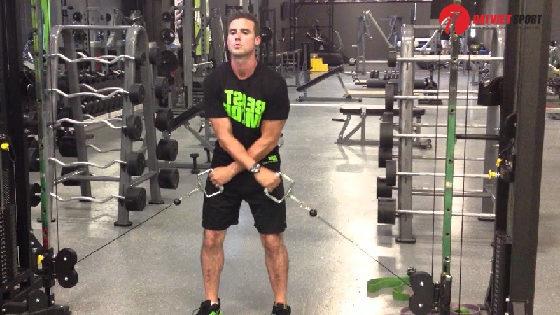 Bài tập Cable lateral raise