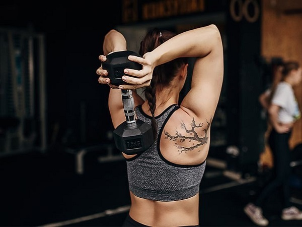 bai-tap-overhead-triceps-extension