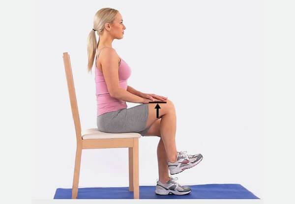 bai-tap-seated-hip-march