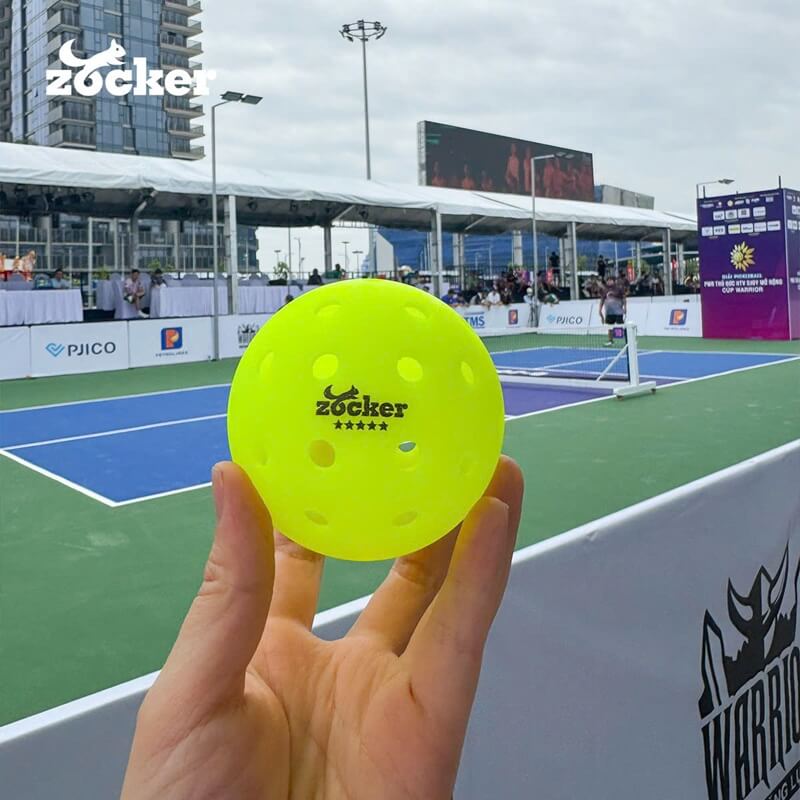 Bật mí cách chọn bóng Pickleball phù hợp với nhu cầu
