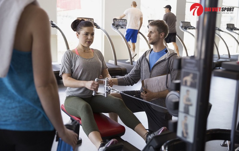 Các bài khởi động bắt buộc trước khi tập giàn tạ đa năng