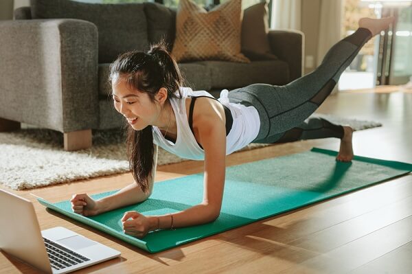 cac-bai-tap-gym-danh-cho-mua-dich-covid-1
