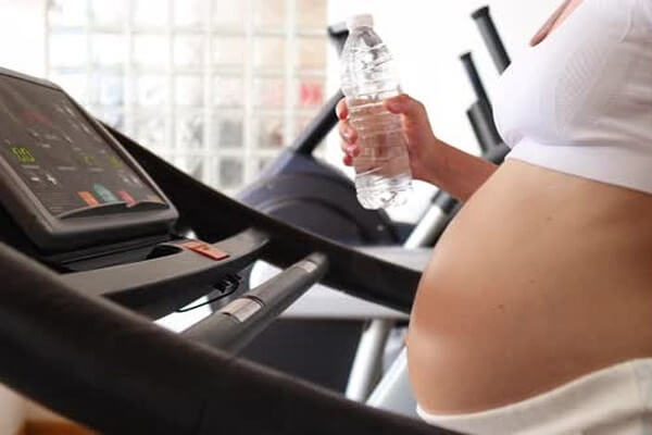 Sử dụng máy chạy bộ khi mang thai