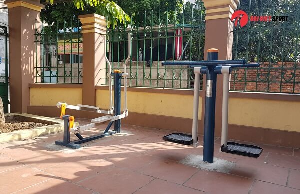 chia-se-cach-tap-luyen-voi-may-tap-the-duc-o-cong-vien-dung-cach-8