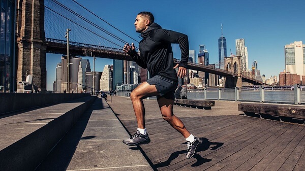 Đàn ông chạy bộ buổi sáng có tốt cho sinh lý không ?