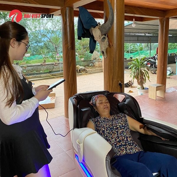 ghe-massage-toan-than-1