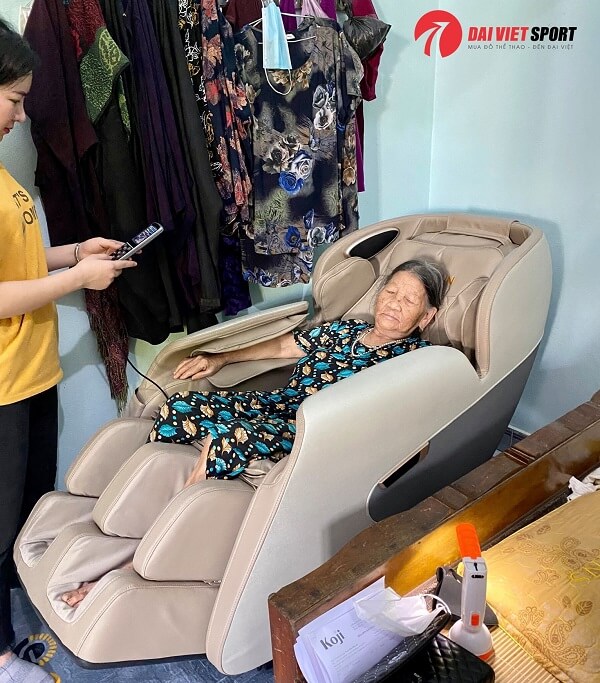 ghe-massage-toan-than-12