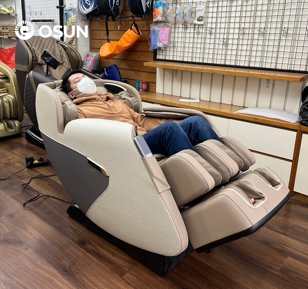 ghe-massage-toan-than-14