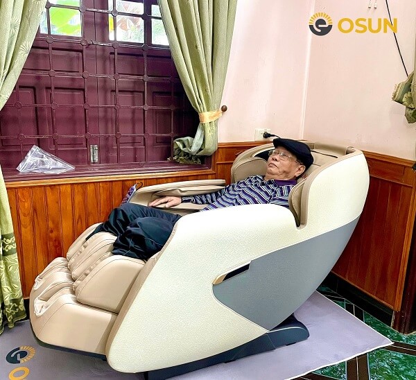 ghe-massage-toan-than-16