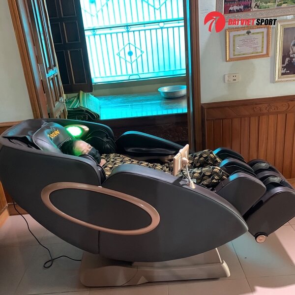 ghe-massage-toan-than-4