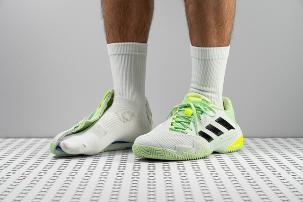 giay-pickleball-adidas-barricade