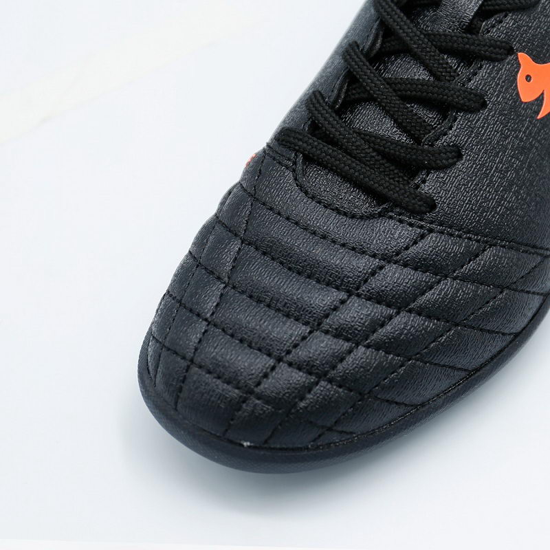 Giày đá bóng Zocker Space Đen