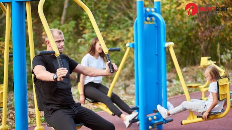 Khoảng cách lắp đặt giữa các máy tập công viên bao nhiêu là hợp lý?