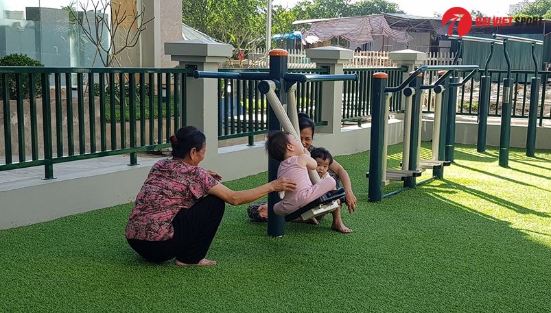 Lắp đặt thiết bị thể thao ngoài trời