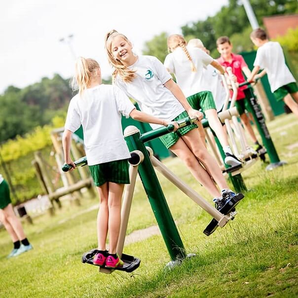 loi-ich-the-thao-ngoai-troi-voi-tre-em-4