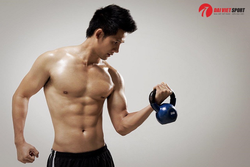 Người bị đau vai có nên tập giàn tạ không? 