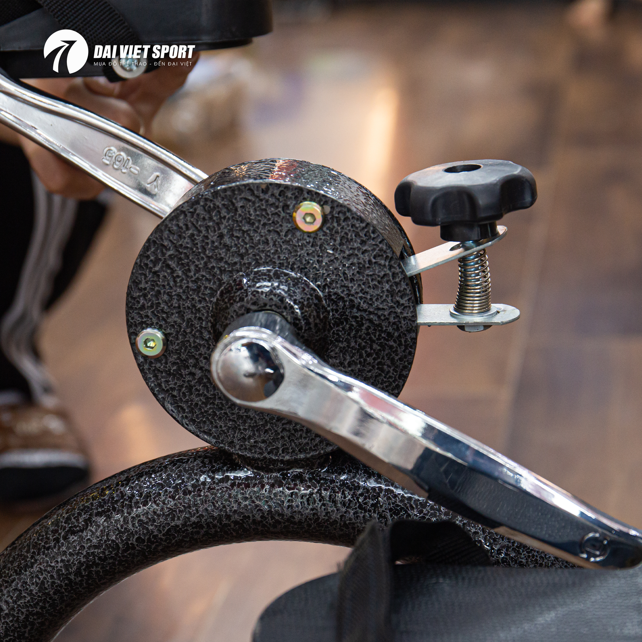 thiet-bi-phuc-hoi-chan-khang-luc-c101-den-9