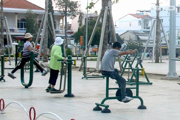 Shop nào cung cấp máy tập công viên ở Đà Nẵng ?