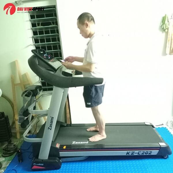 su-dung-may-chay-bo-giup-dot-chay-bao-nhieu-calo-1