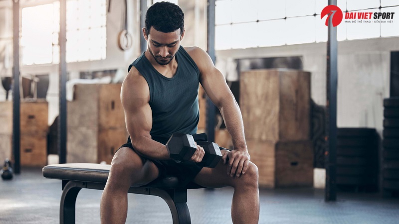 Tại sao mới tập gym bị đau cơ?
