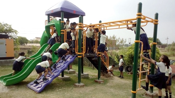 Thiết bị thể thao ngoài trời dành cho trường học