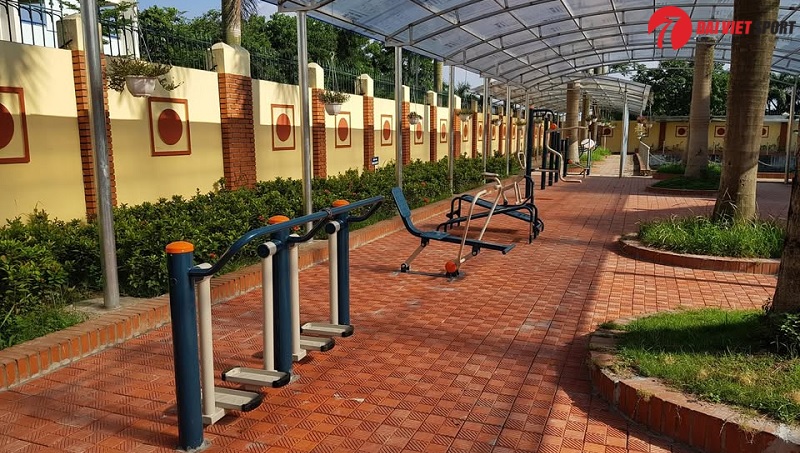 Thiết bị thể thao ngoài trời cho người làm việc văn phòng