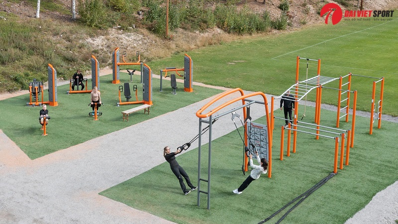 Thiết bị thể thao ngoài trời trong nước và nhập khẩu: Nên chọn loại nào?