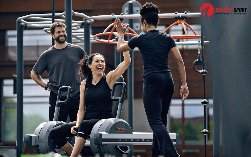 Vì sao nhiều địa phương đầu tư máy tập công viên?